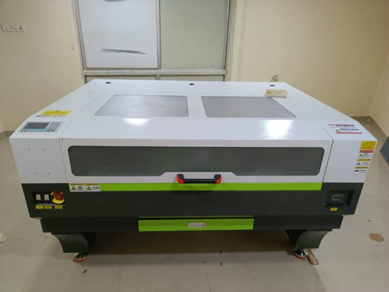 CO2 laser cutting machine 2